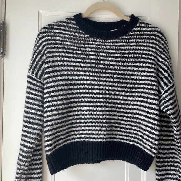 H&M Striped Sweater - Picture 1 of 1